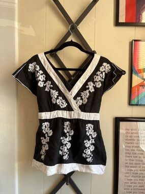 Black Embroidered V-Neck Women’s Top with White Trim